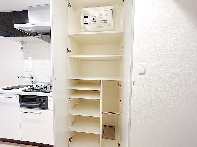 部屋探しは株式会社 タウンハウジング までお気軽にお問合せ下さい。
クレジットカード決済・首都圏を中心直営143店舗 仲介件数全国2位の豊富な実績!諸費用・審査等・何でもご相談下さい。