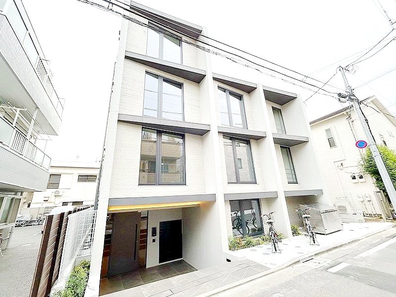 お部屋探しは株式会社 タウンハウジング までお気軽にお問合せ下さい。
クレジットカード決済・首都圏を中心直営143店舗 仲介件数全国2位の豊富な実績!諸費用・審査等・何でもご相談下さい。