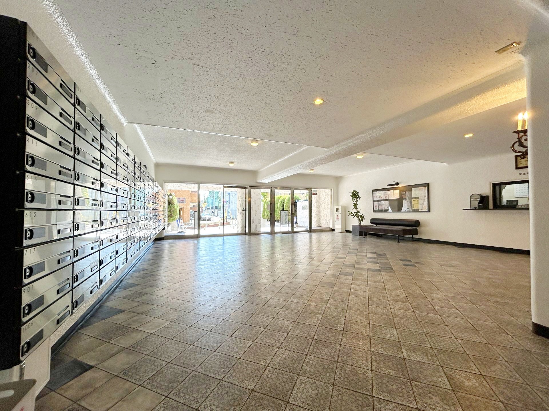 部屋探しは株式会社 タウンハウジング までお気軽にお問合せ下さい。
クレジットカード決済・首都圏を中心直営143店舗 仲介件数全国2位の豊富な実績!諸費用・審査等・何でもご相談下さい。