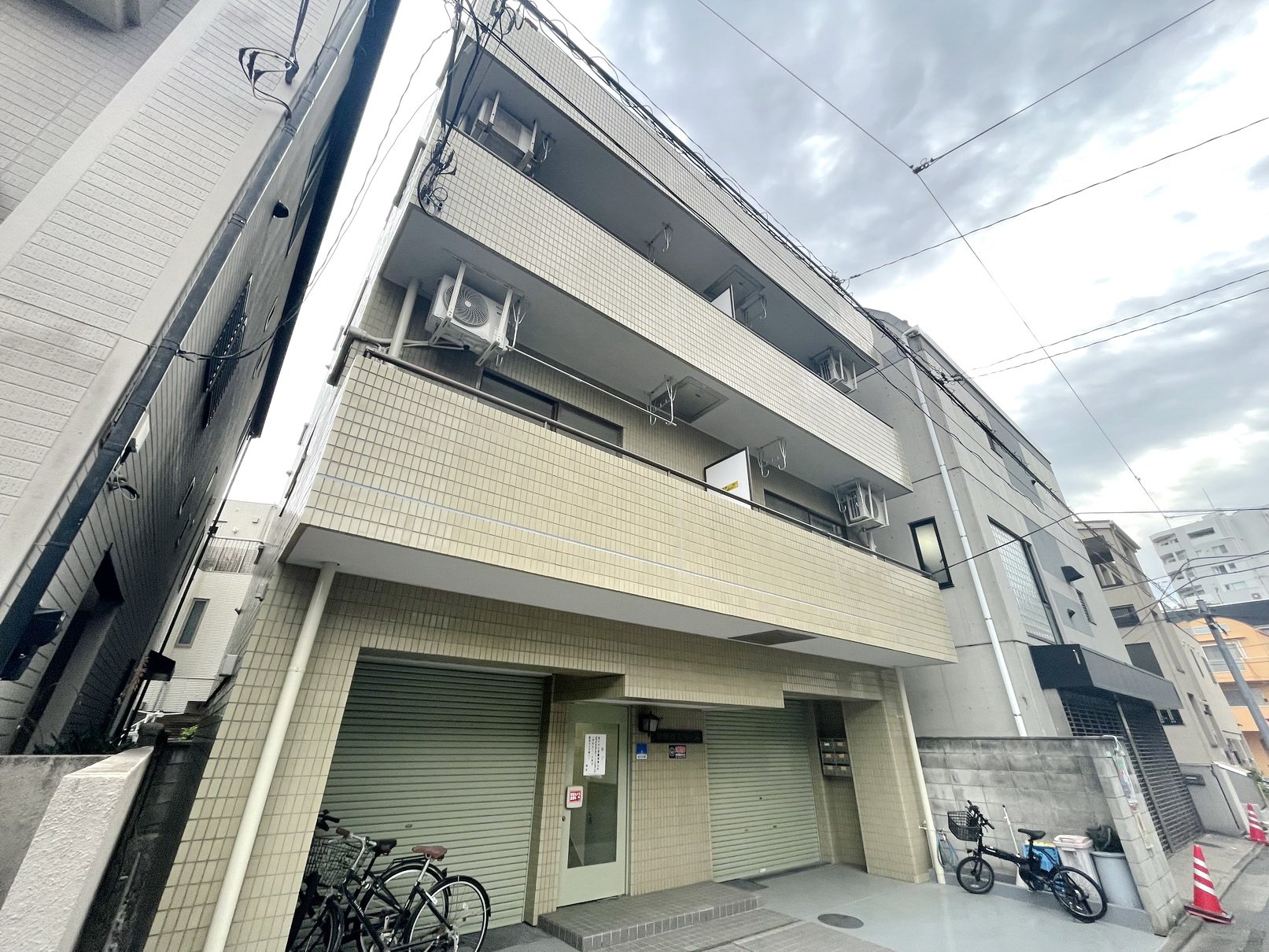 お部屋探しは株式会社 タウンハウジング までお気軽にお問合せ下さい。
クレジットカード決済・首都圏を中心直営143店舗 仲介件数全国2位の豊富な実績!諸費用・審査等・何でもご相談下さい。