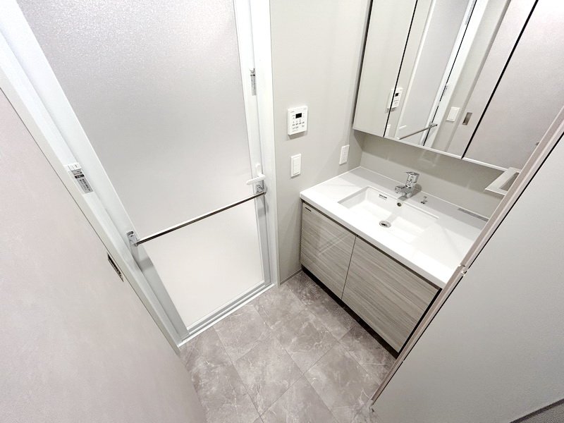 お部屋探しは株式会社 タウンハウジング までお気軽にお問合せ下さい。
クレジットカード決済・首都圏を中心直営143店舗 仲介件数全国2位の豊富な実績!諸費用・審査等・何でもご相談下さい。