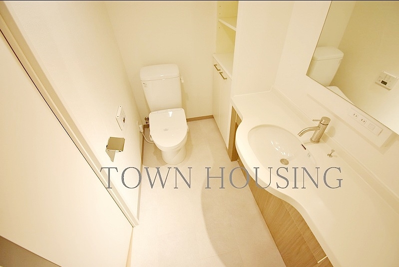 お部屋探しは株式会社 タウンハウジング までお気軽にお問合せ下さい。
クレジットカード決済・首都圏を中心直営143店舗 仲介件数全国2位の豊富な実績!諸費用・審査等・何でもご相談下さい。