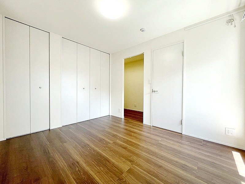 お部屋探しは株式会社 タウンハウジング までお気軽にお問合せ下さい。
クレジットカード決済・首都圏を中心直営143店舗 仲介件数全国2位の豊富な実績!諸費用・審査等・何でもご相談下さい。