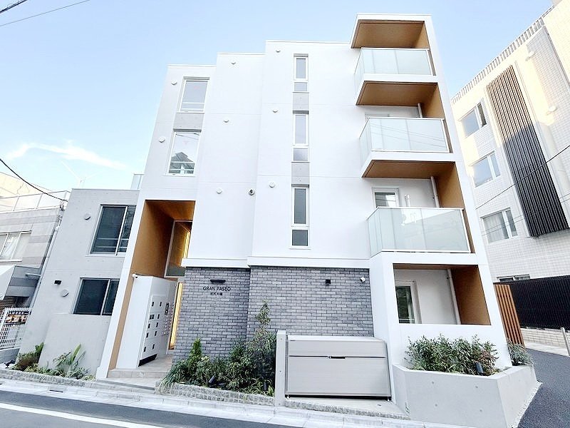 お部屋探しは株式会社 タウンハウジング までお気軽にお問合せ下さい。
クレジットカード決済・首都圏を中心直営143店舗 仲介件数全国2位の豊富な実績!諸費用・審査等・何でもご相談下さい。