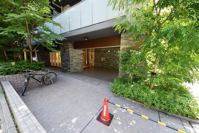 部屋探しは株式会社 タウンハウジング までお気軽にお問合せ下さい。
クレジットカード決済・首都圏を中心直営143店舗 仲介件数全国2位の豊富な実績!諸費用・審査等・何でもご相談下さい。