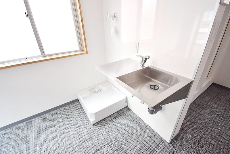 部屋探しは株式会社 タウンハウジング までお気軽にお問合せ下さい。
クレジットカード決済・首都圏を中心直営143店舗 仲介件数全国2位の豊富な実績!諸費用・審査等・何でもご相談下さい。