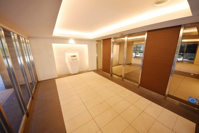 部屋探しは株式会社 タウンハウジング までお気軽にお問合せ下さい。
クレジットカード決済・首都圏を中心直営143店舗 仲介件数全国2位の豊富な実績!諸費用・審査等・何でもご相談下さい。