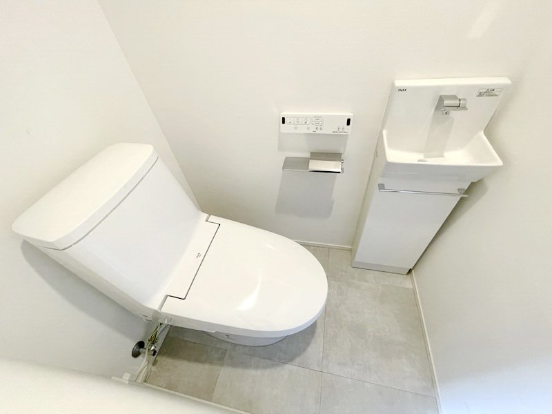 お部屋探しは株式会社 タウンハウジング までお気軽にお問合せ下さい。
クレジットカード決済・首都圏を中心直営143店舗 仲介件数全国2位の豊富な実績!諸費用・審査等・何でもご相談下さい。