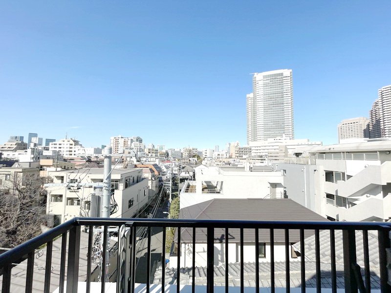 お部屋探しは株式会社 タウンハウジング までお気軽にお問合せ下さい。
クレジットカード決済・首都圏を中心直営143店舗 仲介件数全国2位の豊富な実績!諸費用・審査等・何でもご相談下さい。