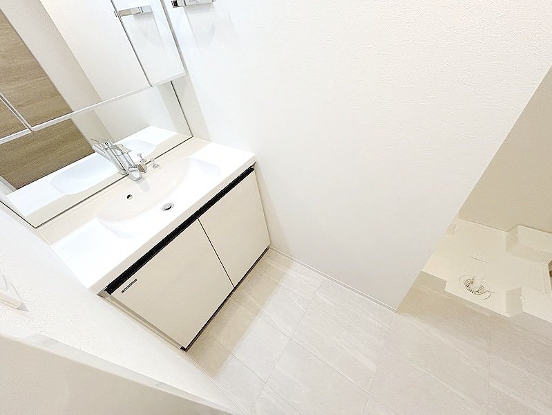 お部屋探しは株式会社 タウンハウジング までお気軽にお問合せ下さい。
クレジットカード決済・首都圏を中心直営143店舗 仲介件数全国2位の豊富な実績!諸費用・審査等・何でもご相談下さい。