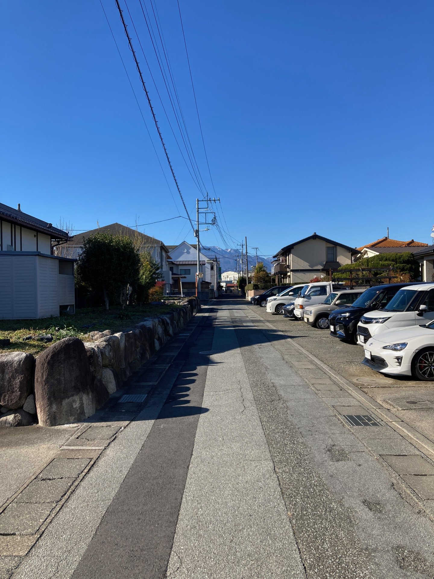 前面道路含む外観