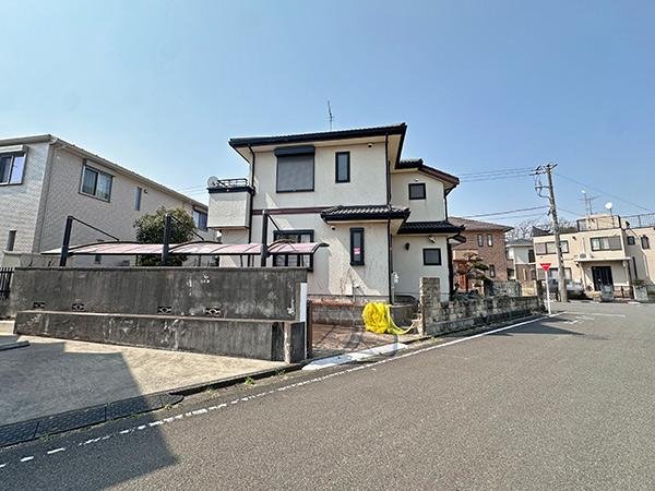 前面道路含む外観