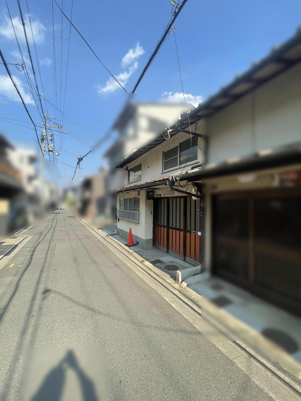 前面道路含む外観