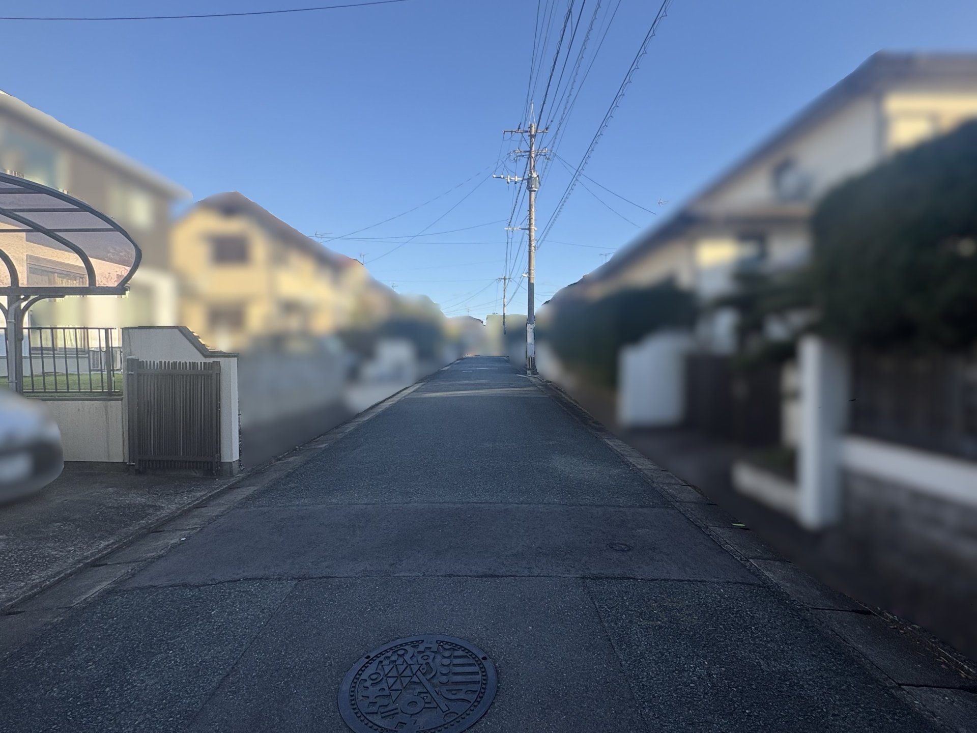 前面道路含む外観