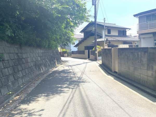 前面道路含む外観