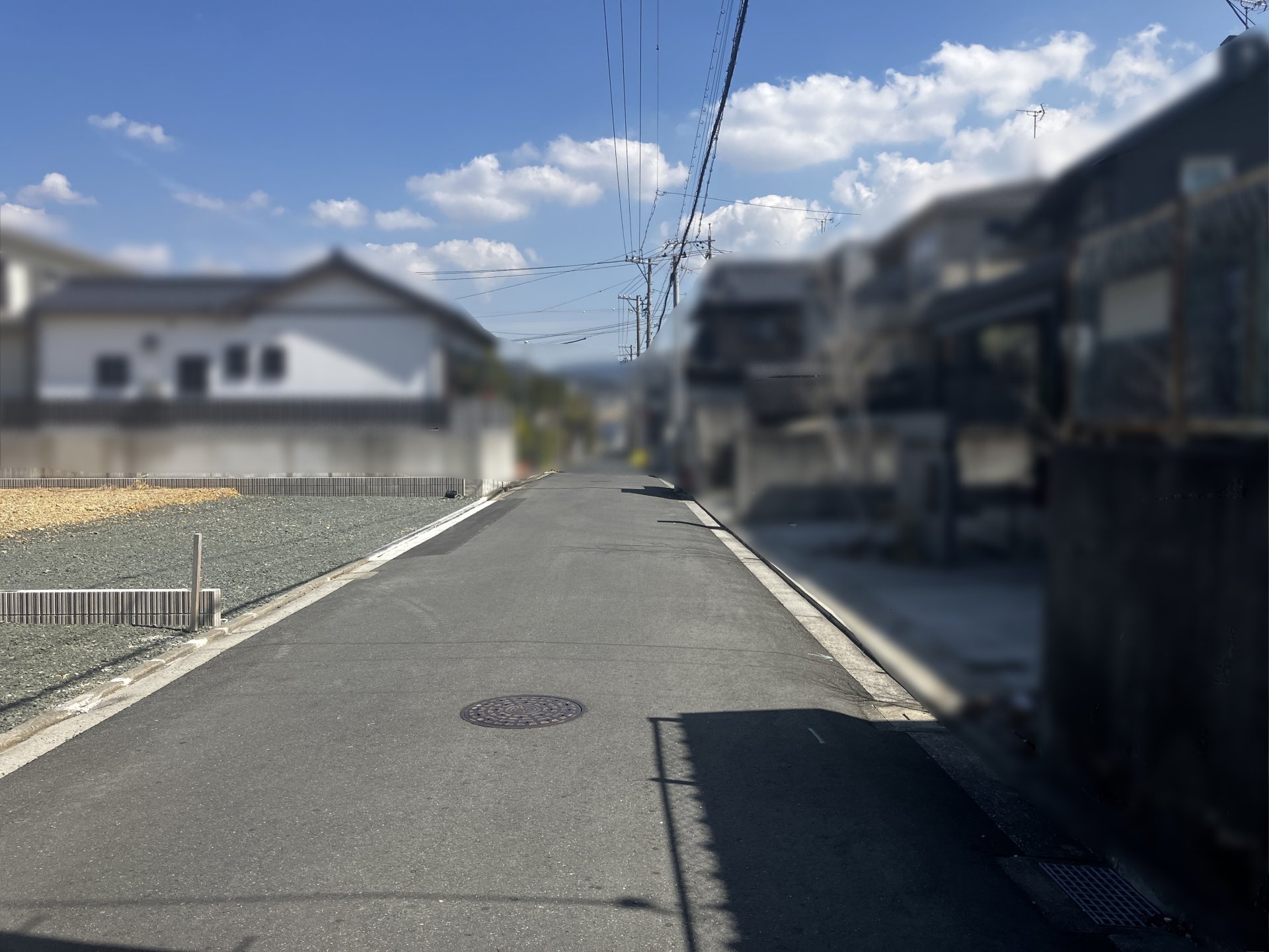 前面道路含む外観
