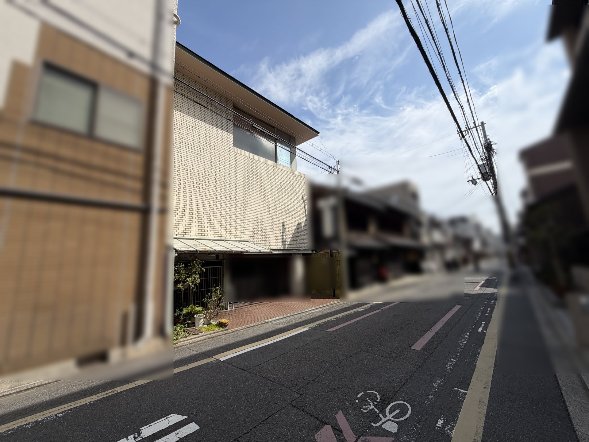 前面道路含む外観