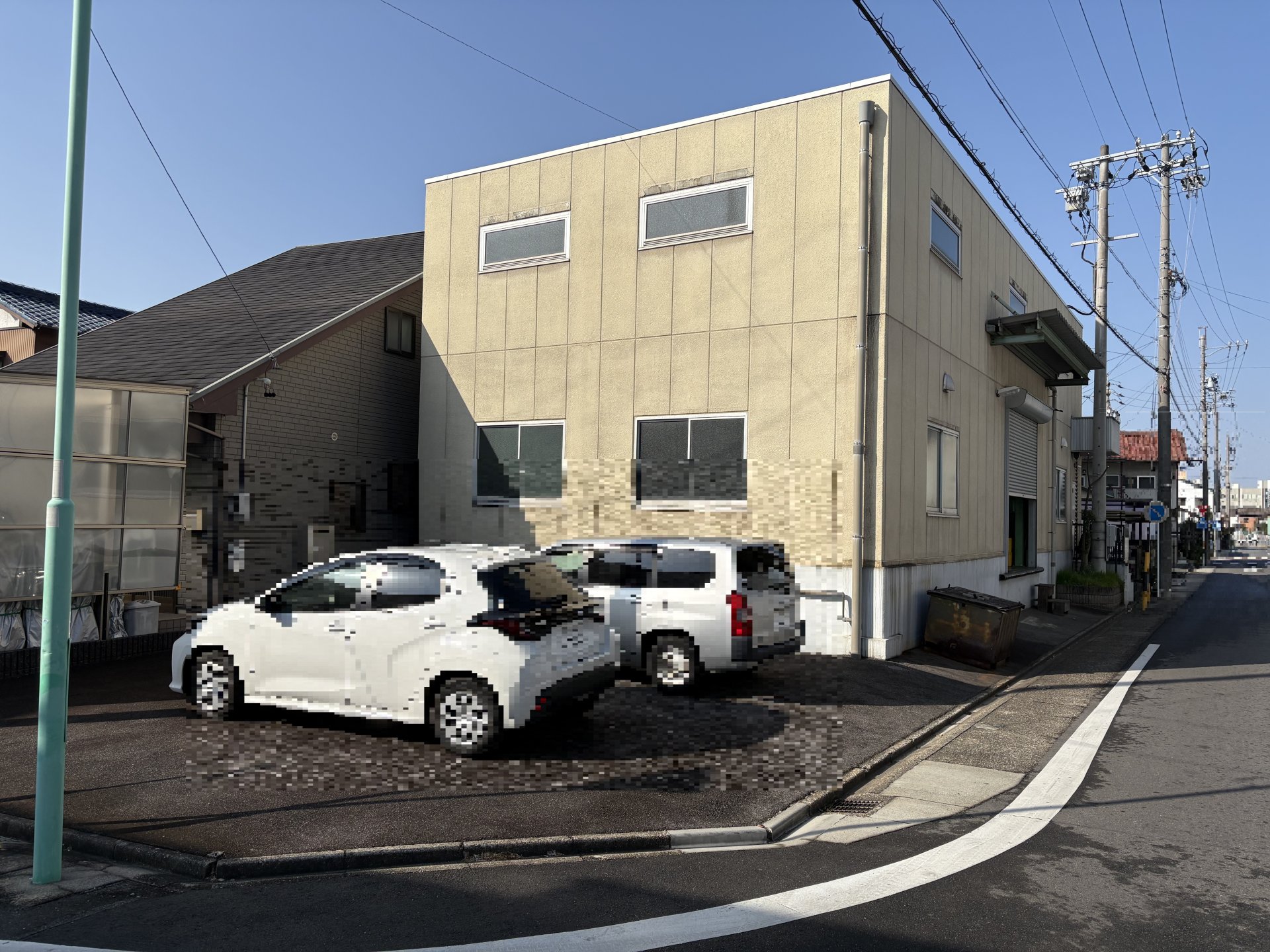 前面道路含む外観