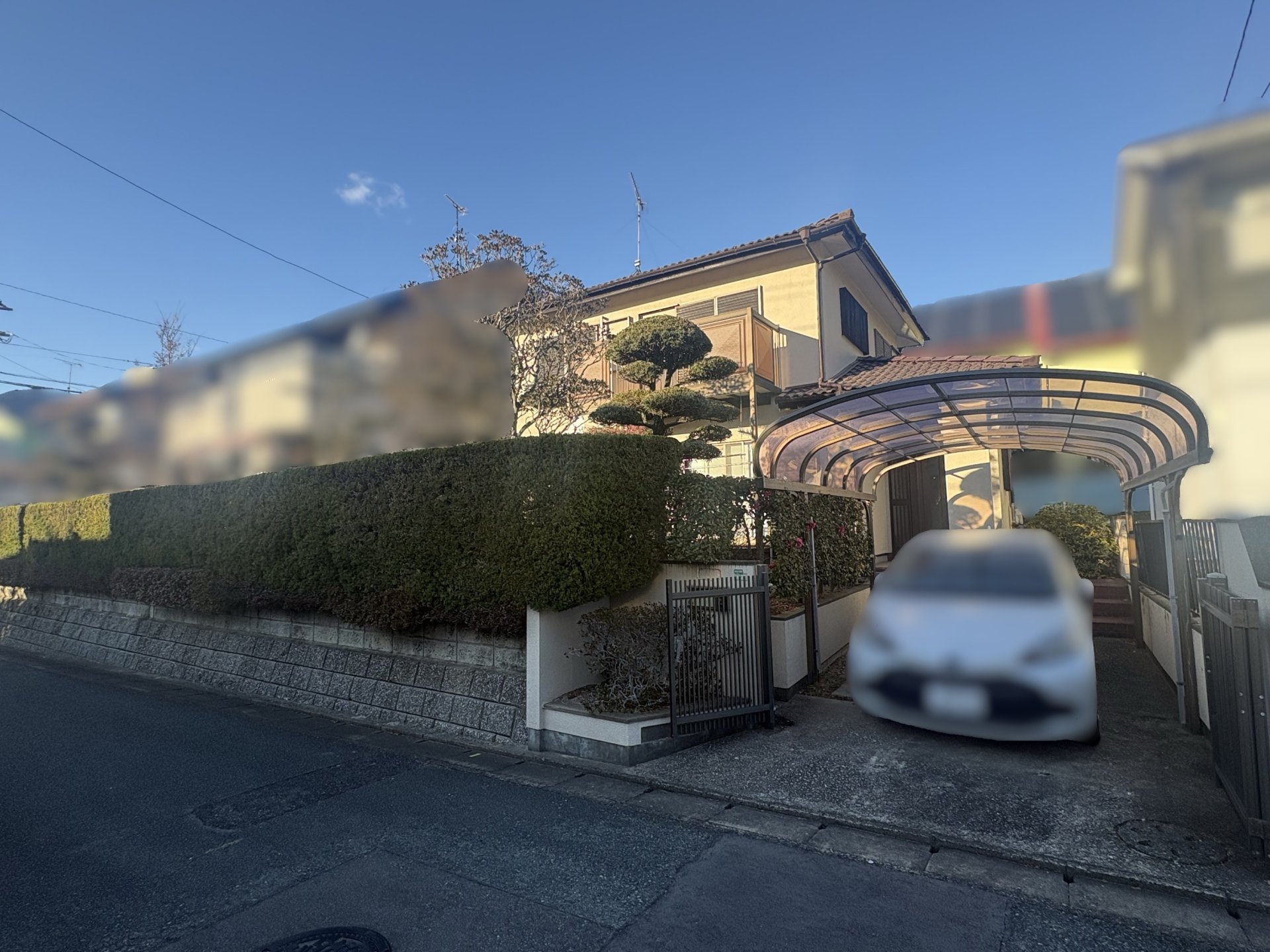 前面道路含む外観