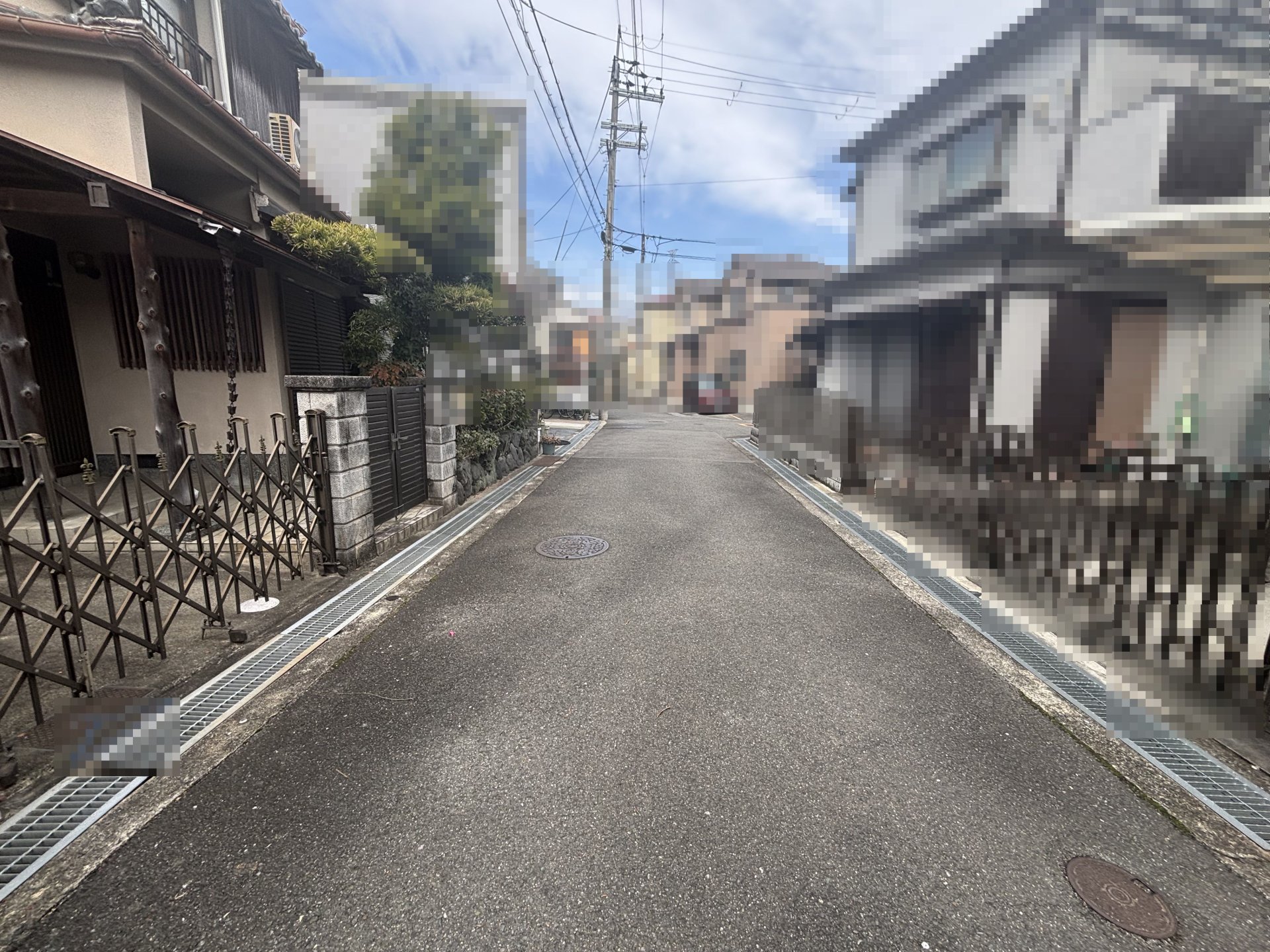 前面道路含む外観