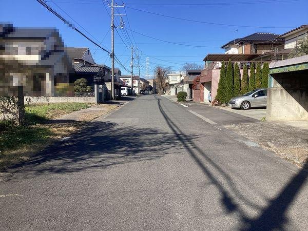 前面道路含む外観