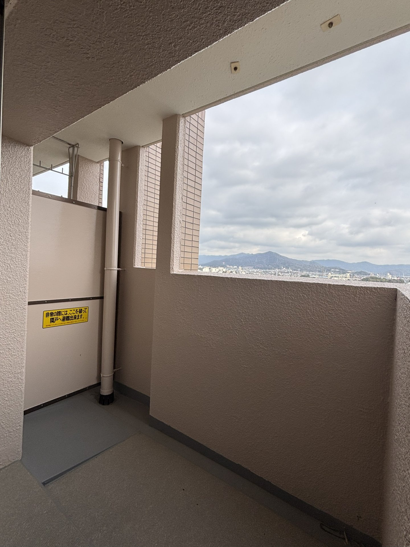 バルコニー