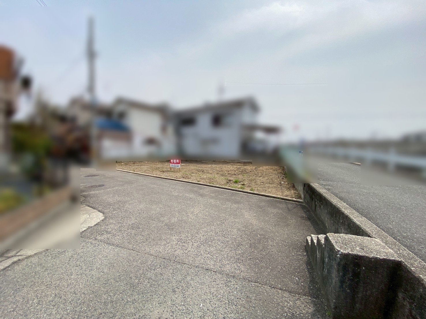 前面道路含む外観