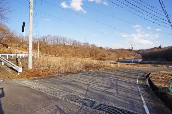 前面道路含む外観
