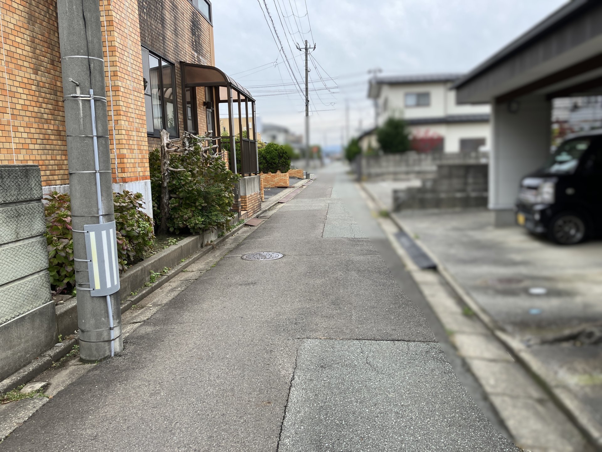 前面道路含む外観