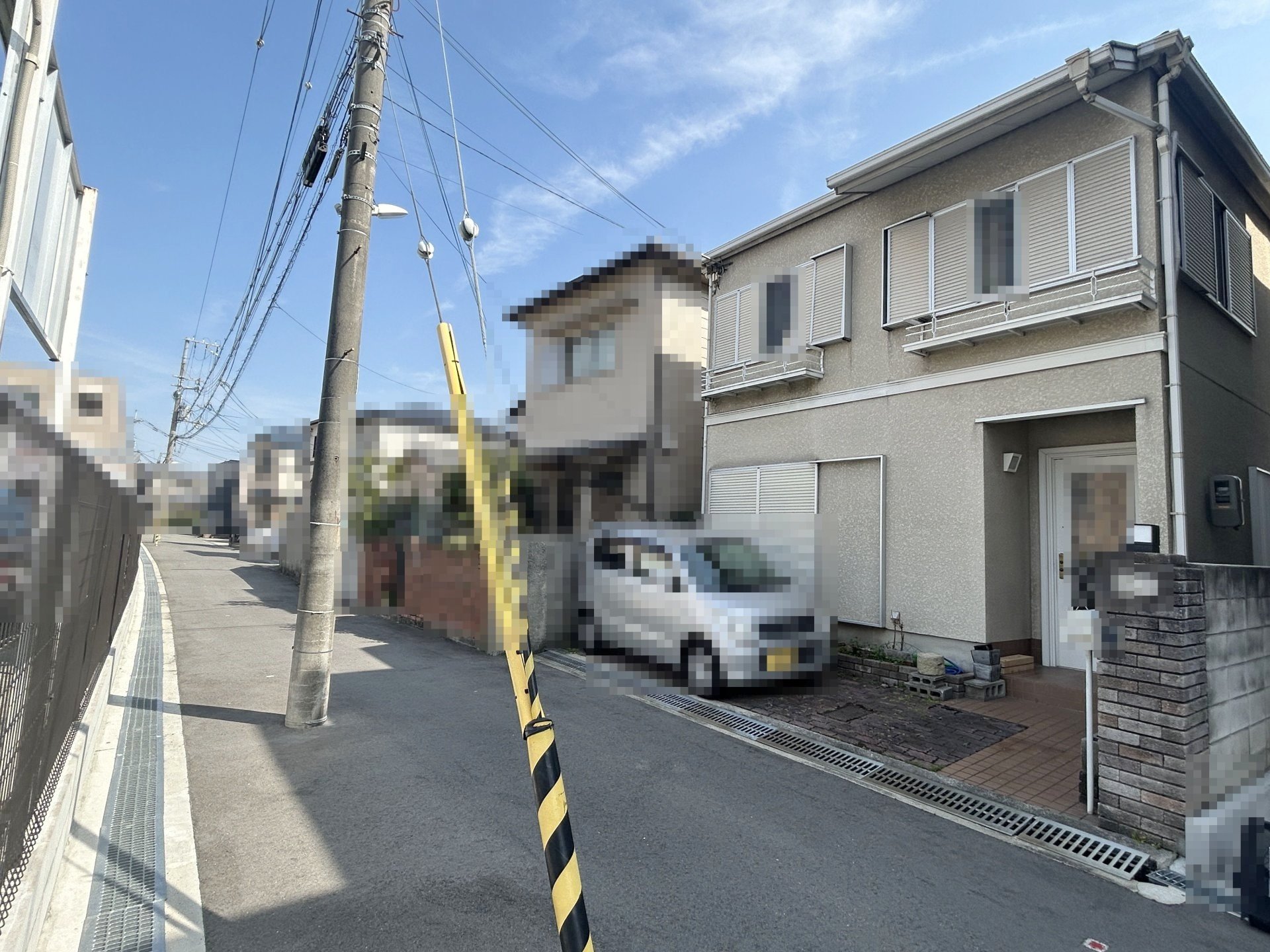 前面道路含む外観