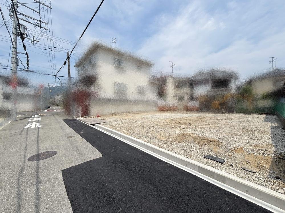 前面道路含む外観