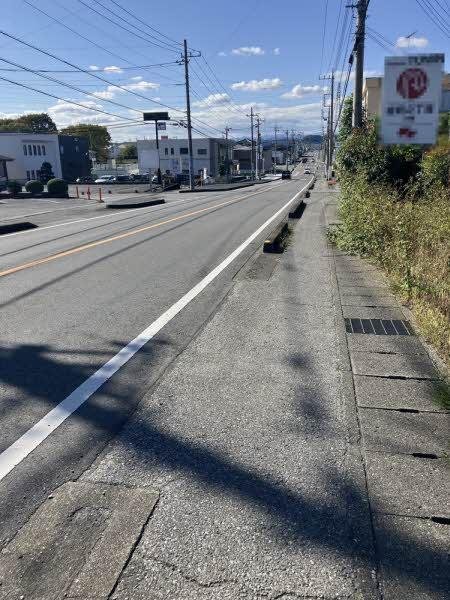 前面道路含む外観