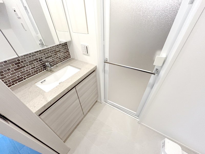 お部屋探しは株式会社 タウンハウジング までお気軽にお問合せ下さい。
クレジットカード決済・首都圏を中心直営143店舗 仲介件数全国2位の豊富な実績!諸費用・審査等・何でもご相談下さい。