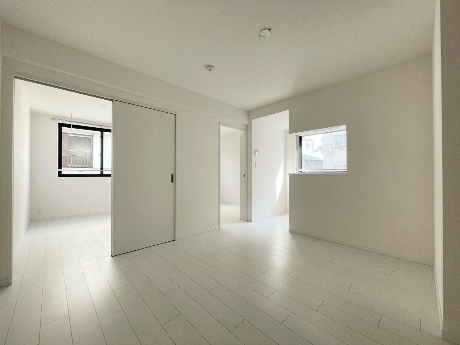 お部屋探しは株式会社 タウンハウジング までお気軽にお問合せ下さい。
クレジットカード決済・首都圏を中心直営143店舗 仲介件数全国2位の豊富な実績!諸費用・審査等・何でもご相談下さい。