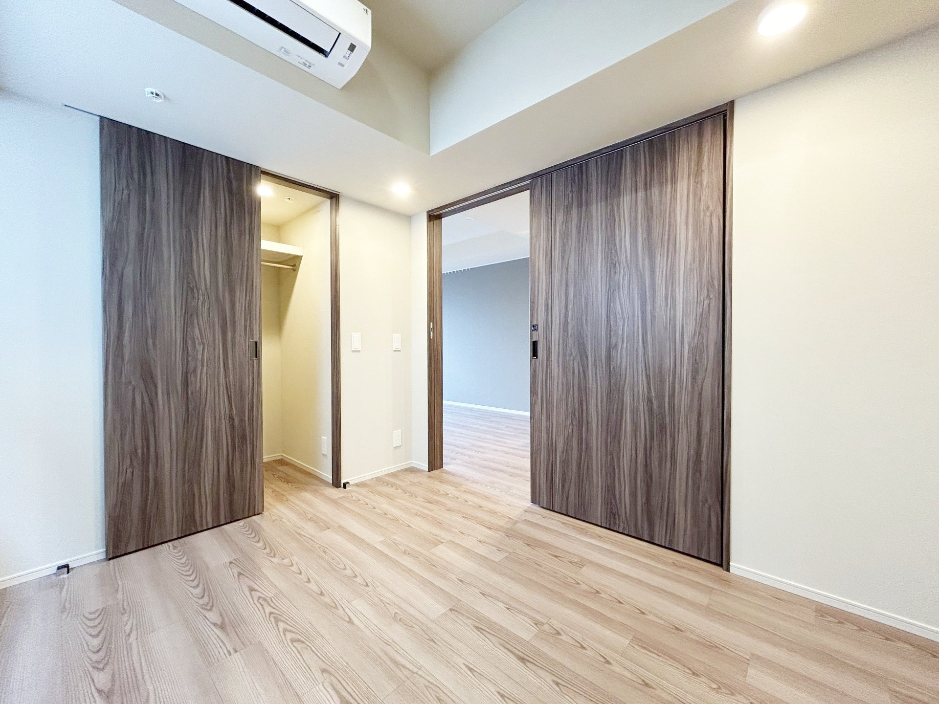 お部屋探しは株式会社 タウンハウジング までお気軽にお問合せ下さい。
クレジットカード決済・首都圏を中心直営143店舗 仲介件数全国2位の豊富な実績!諸費用・審査等・何でもご相談下さい。