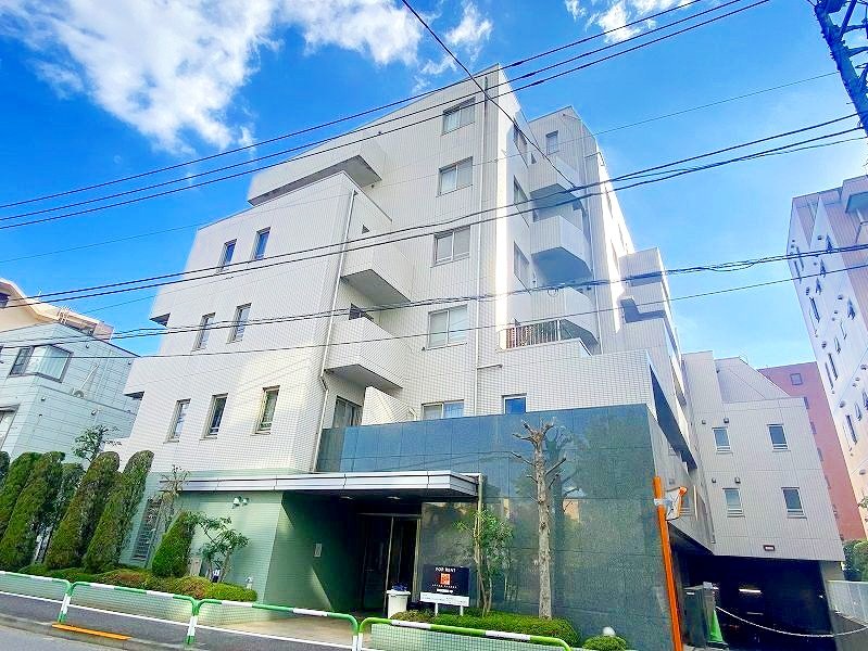 お部屋探しは株式会社 タウンハウジング までお気軽にお問合せ下さい。
クレジットカード決済・首都圏を中心直営143店舗 仲介件数全国2位の豊富な実績!諸費用・審査等・何でもご相談下さい。