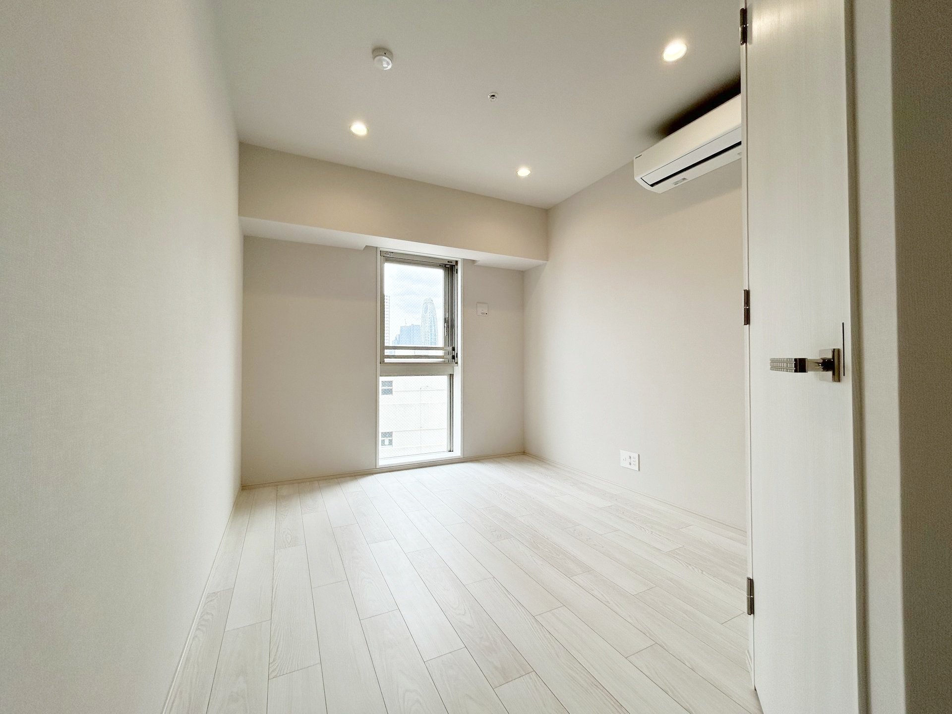 お部屋探しは株式会社 タウンハウジング までお気軽にお問合せ下さい。
クレジットカード決済・首都圏を中心直営143店舗 仲介件数全国2位の豊富な実績!諸費用・審査等・何でもご相談下さい。