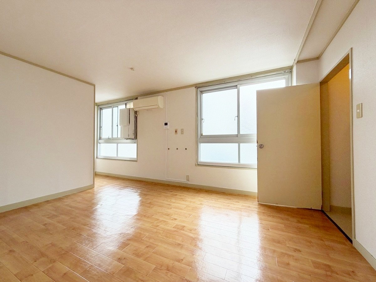 お部屋探しは株式会社 タウンハウジング までお気軽にお問合せ下さい。
クレジットカード決済・首都圏を中心直営143店舗 仲介件数全国2位の豊富な実績!諸費用・審査等・何でもご相談下さい。