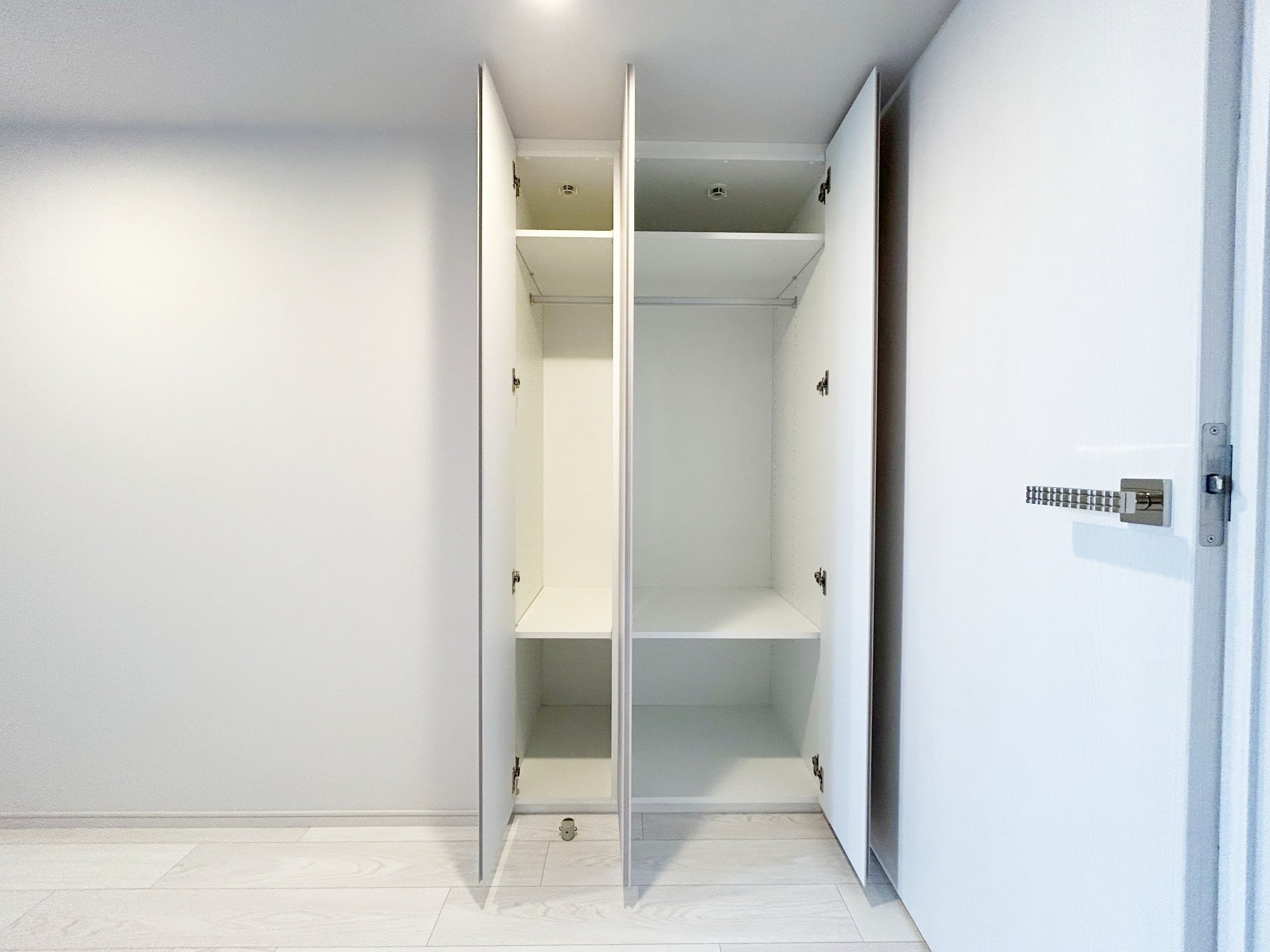 お部屋探しは株式会社 タウンハウジング までお気軽にお問合せ下さい。
クレジットカード決済・首都圏を中心直営143店舗 仲介件数全国2位の豊富な実績!諸費用・審査等・何でもご相談下さい。