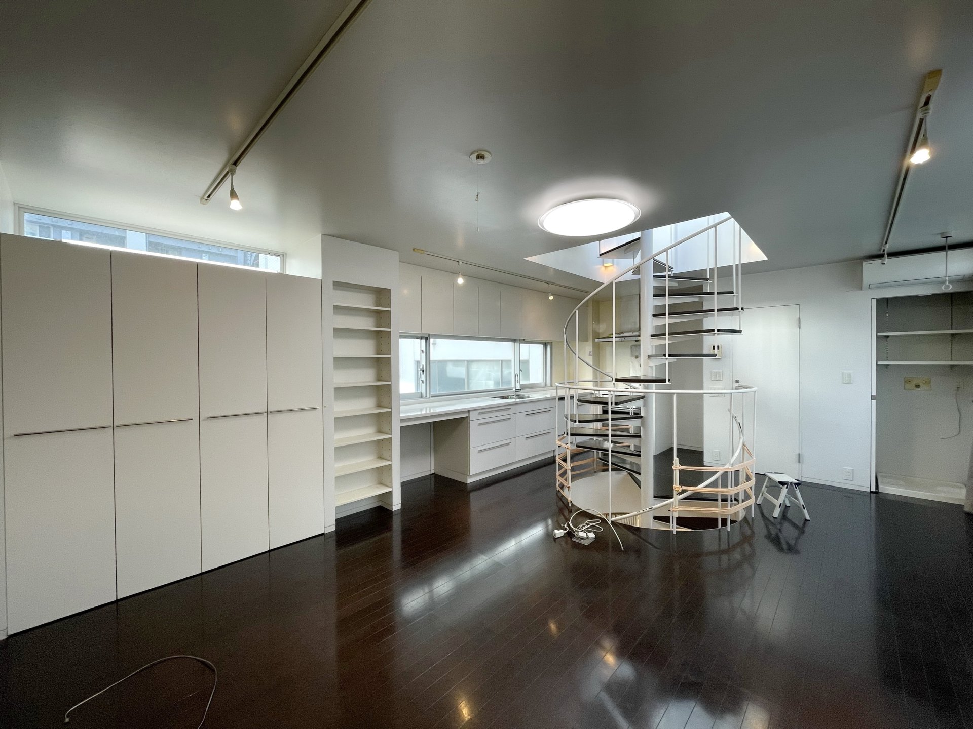 お問合せは(株)タウンハウジングレジデンス事業部【03-5563-9055】までお気軽にお問合せ下さい。