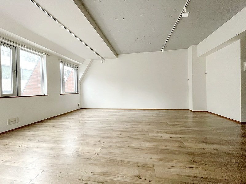 お問合せは(株)タウンハウジングレジデンス事業部【03-5563-9055】までお気軽にお問合せ下さい。