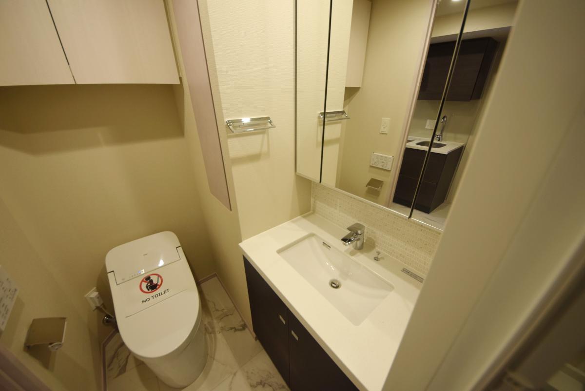 お部屋探しは株式会社 タウンハウジング までお気軽にお問合せ下さい。
クレジットカード決済・首都圏を中心直営143店舗 仲介件数全国2位の豊富な実績!諸費用・審査等・何でもご相談下さい。