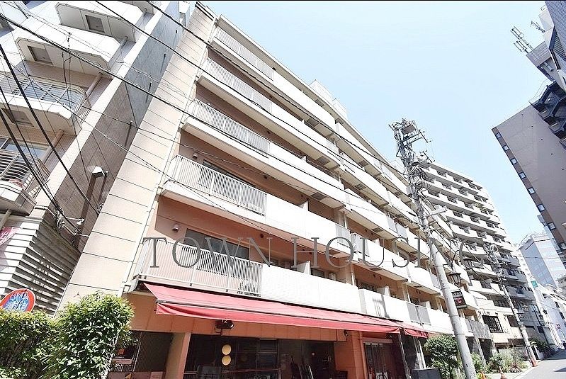 お部屋探しは株式会社 タウンハウジング までお気軽にお問合せ下さい。
クレジットカード決済・首都圏を中心直営143店舗 仲介件数全国2位の豊富な実績!諸費用・審査等・何でもご相談下さい。