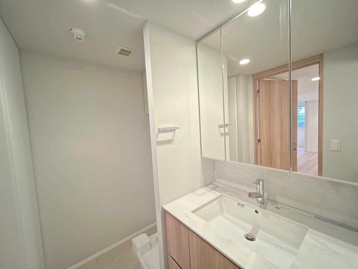 お部屋探しは株式会社 タウンハウジング までお気軽にお問合せ下さい。
クレジットカード決済・首都圏を中心直営143店舗 仲介件数全国2位の豊富な実績!諸費用・審査等・何でもご相談下さい。