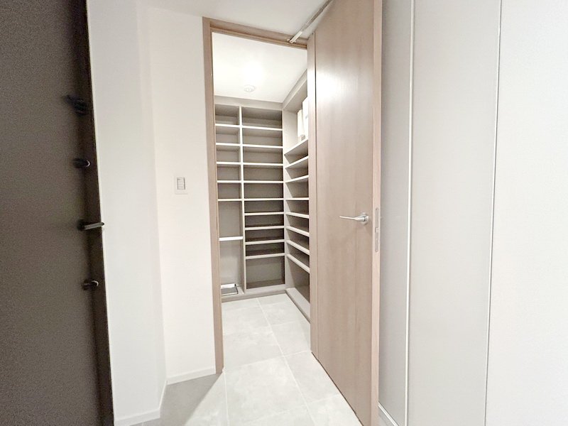 お部屋探しは株式会社 タウンハウジング までお気軽にお問合せ下さい。
クレジットカード決済・首都圏を中心直営143店舗 仲介件数全国2位の豊富な実績!諸費用・審査等・何でもご相談下さい。