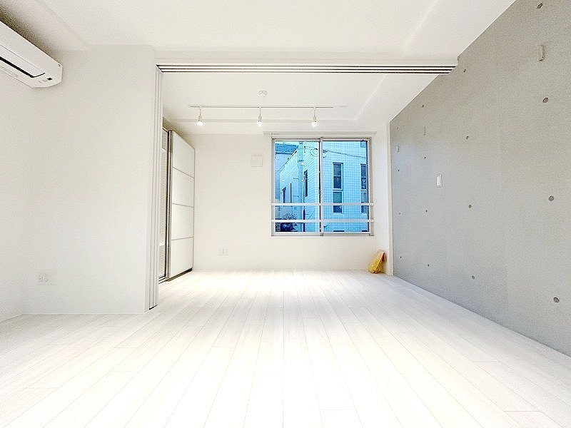 お部屋探しは株式会社 タウンハウジング までお気軽にお問合せ下さい。
クレジットカード決済・首都圏を中心直営143店舗 仲介件数全国2位の豊富な実績!諸費用・審査等・何でもご相談下さい。