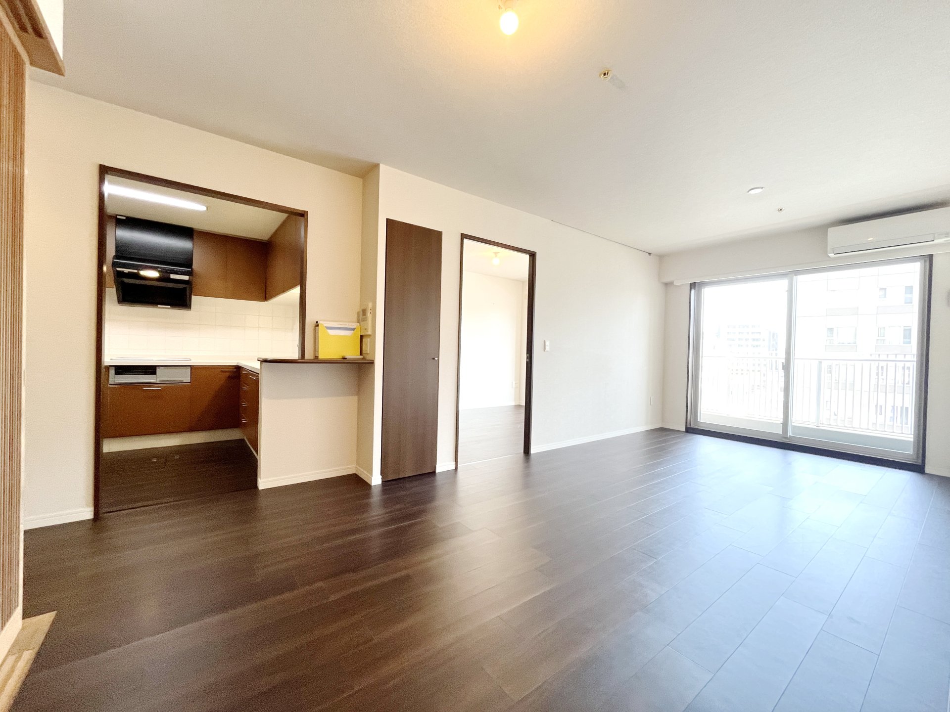 お問合せは(株)タウンハウジングレジデンス事業部【03-5563-9055】までお気軽にお問合せ下さい。