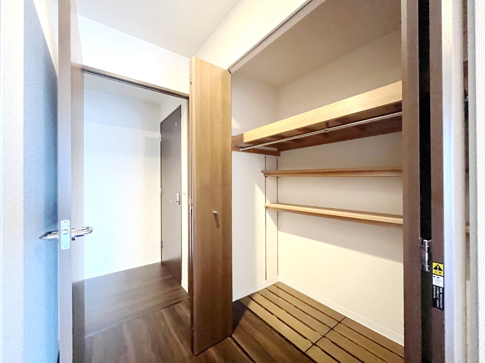 お問合せは(株)タウンハウジングレジデンス事業部【03-5563-9055】までお気軽にお問合せ下さい。