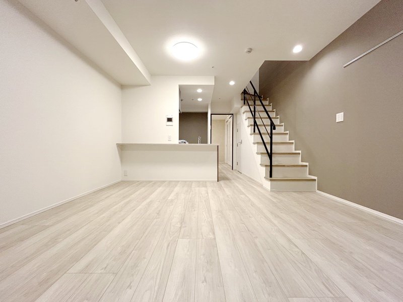 お部屋探しは株式会社 タウンハウジング までお気軽にお問合せ下さい。
クレジットカード決済・首都圏を中心直営143店舗 仲介件数全国2位の豊富な実績!諸費用・審査等・何でもご相談下さい。