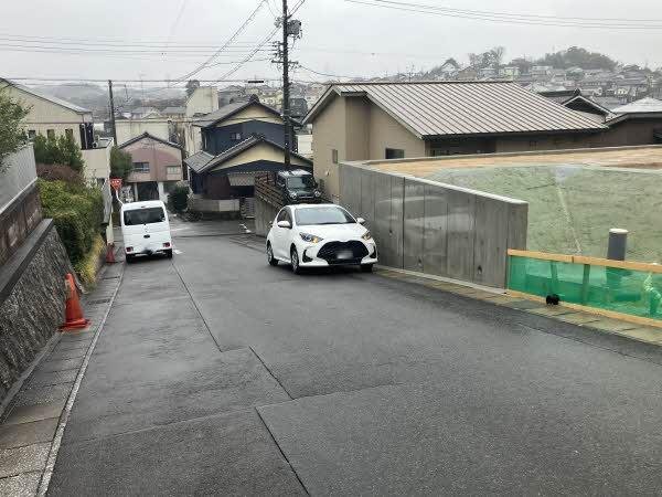 前面道路含む外観